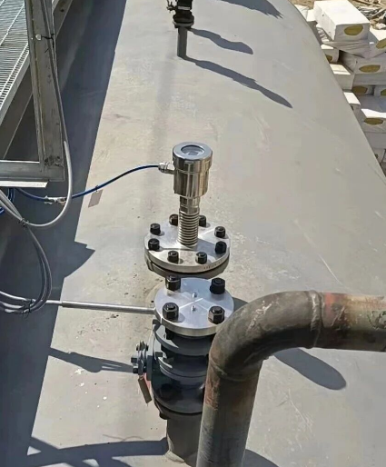 Τελευταίες εταιρικές υποθέσεις Πώς μετρά το επίπεδο της διεπαφής με το ραντάρ καθοδηγούμενων κυμάτων χρησιμοποιώντας τη διαφορά στη διαμετρική σταθερά;